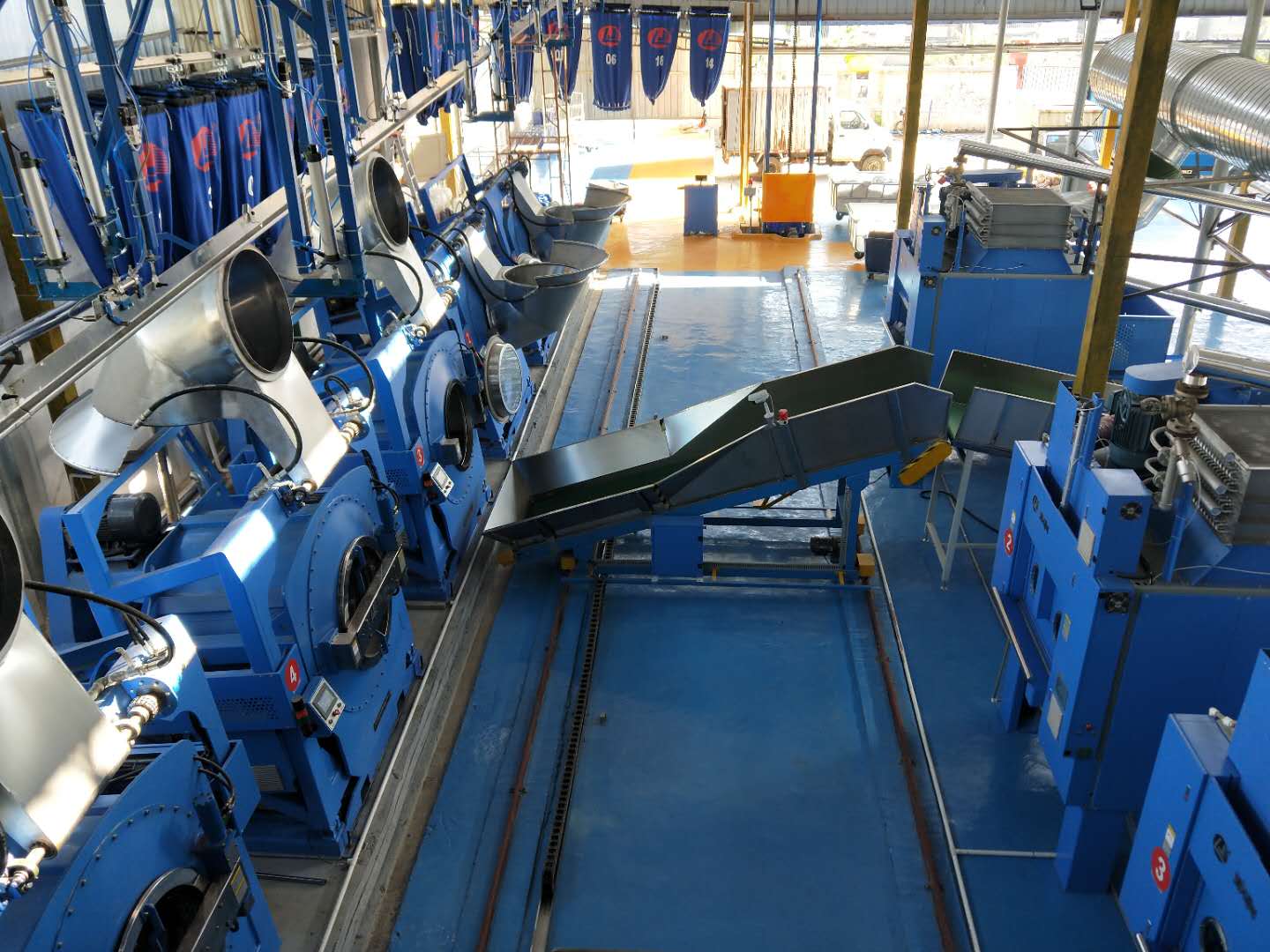 洗衣房設(shè)備 洗衣房設(shè)備